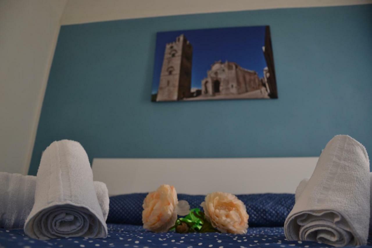 B&B Stella Maris Trapani Centro Extérieur photo